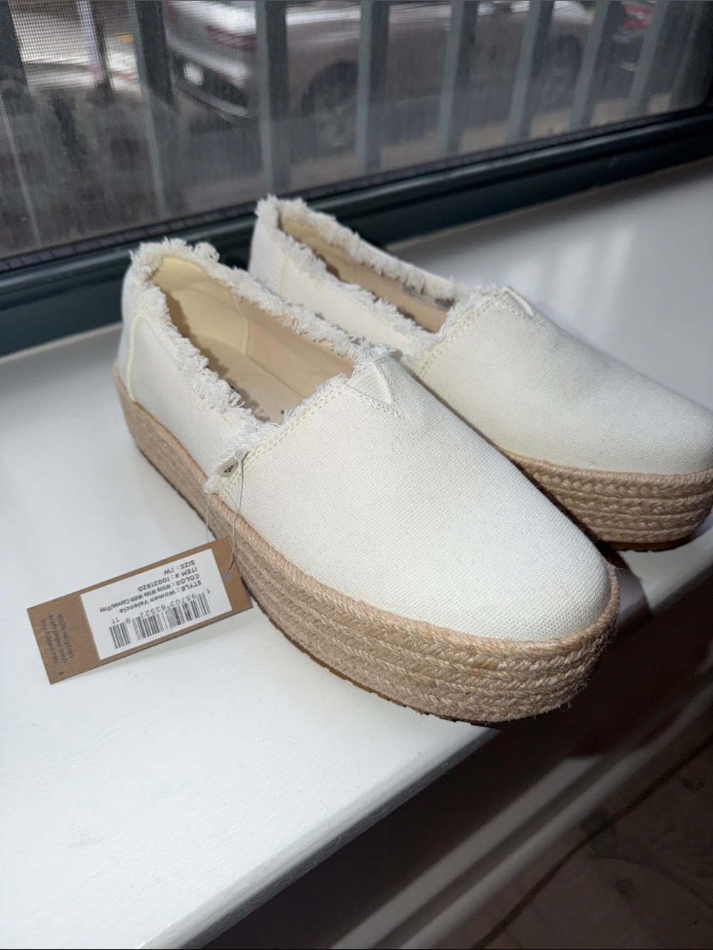Toms Cream Canvas Espadrille Platform Slip-On Shoes